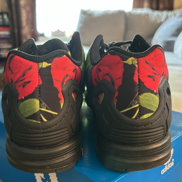 Addidas rose shoes - Picture 3 of 7